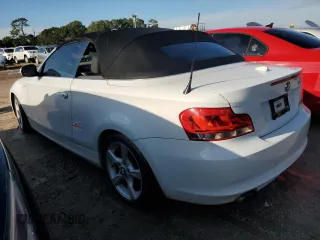2013 BMW 1 Series 128i z VIN WBAUL7C54DVU10072, wystawiony jako Copart lot #73754044 z przebiegiem Nie podano mil oraz Nie do naprawy • Non repairable. Historia ofert i sprzedaży dostępna na DreamBid. Obrazek 2.