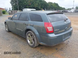 2006 Dodge Magnum z VIN 2D8FV47V26H235199, wystawiony jako IAAI lot #42317253 z przebiegiem 251 458 mil mil oraz . Historia ofert i sprzedaży dostępna na DreamBid. Obrazek 3.
