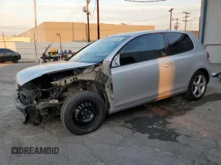 2013 Volkswagen Golf w/Conv & Sunroof с VIN WVWBB7AJ8DW030918, выставлен на аукционе Copart как лот 83351604 с пробегом 147 554 миль миль и Списание • Salvage title. История ставок и продаж доступна на DreamBid. Изображение 1.
