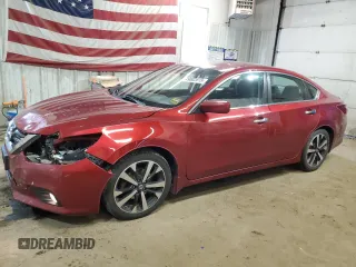 2018 Nissan Altima 2.5 SV with VIN 1N4AL3AP3JC120177, listed as a Copart auction lot 49002015 with 201,848 mi miles and Salvage Title. Bid and sale history available at carsss.com. Image 1.