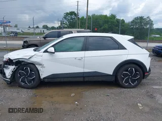 2022 Hyundai Ioniq 5 SEL with VIN KM8KN4AE4NU090938, listed as a IAAI auction lot 42507220 with 15,266 mi miles and . Bid and sale history available at DreamBid. Image 14.