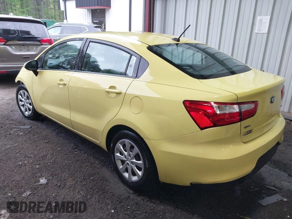 2016 Kia Rio LX with VIN KNADM4A32G6601159, listed as a IAAI auction lot 42044543 with 84,834 mi miles. Bid and sale history available at carsss.com. Image 3.
