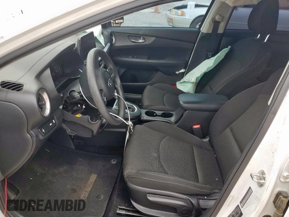 2021 Kia Forte LXS with VIN 3KPF24AD6ME303374, listed as a Copart auction lot 57673425 with 41,694 mi miles and Salvage title. Bid and sale history available at DreamBid. Image 7.