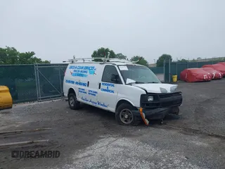 2007 Chevrolet Express Cargo z VIN 1GCFG15X971163915, wystawiony jako IAAI lot #42267952 z przebiegiem Nie podano mil oraz . Historia ofert i sprzedaży dostępna na DreamBid. Obrazek 1.