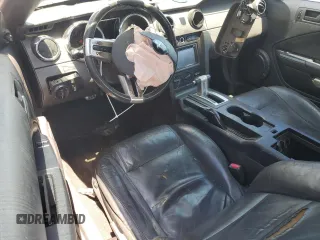2006 Ford Mustang Standard with VIN 1ZVFT80N865126059, listed as a Copart auction lot 61216915 with 188,114 mi miles and Salvage title. Bid and sale history available at DreamBid. Image 8.
