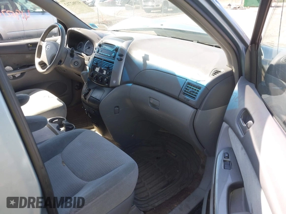 2007 Toyota Sienna CE with VIN 5TDZK23C57S080017, listed as a IAAI auction lot 41962712 with 29,966 mi miles and . Bid and sale history available at DreamBid. Image 5.