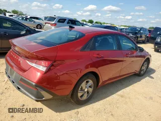 2024 Hyundai Elantra SE z VIN KMHLL4DGXRU829369, wystawiony jako Copart lot #58854565 z przebiegiem 8 112 mil mil oraz Szkoda całkowita • Salvage title. Historia ofert i sprzedaży dostępna na DreamBid. Obrazek 3.