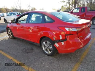 2013 Ford Focus SE z VIN 1FADP3F22DL311706, wystawiony jako IAAI lot #40888412 z przebiegiem 136 876 mil mil oraz . Historia ofert i sprzedaży dostępna na DreamBid. Obrazek 3.