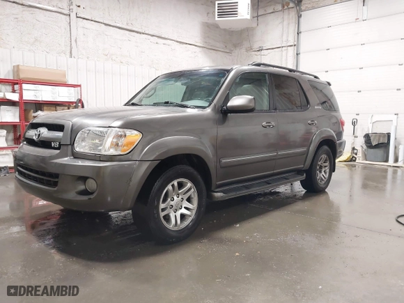 2006 Toyota Sequoia Limited with VIN 5TDBT48A06S275409, listed as a IAAI auction lot 41766094 with 149,718 mi miles. Bid and sale history available at carsss.com. Image 17.