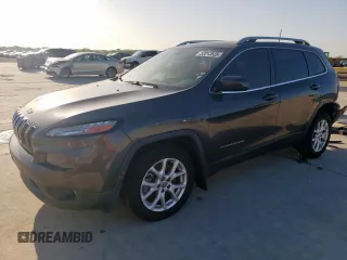 2016 Jeep Cherokee Latitude with VIN 1C4PJLCS3GW288176, listed as a Copart auction lot 52013625 with 153,786 mi miles and Salvage title. Bid and sale history available at DreamBid. Image 1.