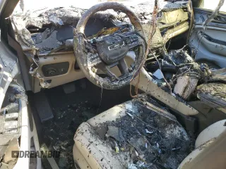 2022 Jeep Grand Cherokee Overland с VIN 1C4RJJDG1N8556165, выставлен на аукционе Copart как лот 70954164 с пробегом Не указан миль и На запчасти • Non repairable. История ставок и продаж доступна на DreamBid. Изображение 8.