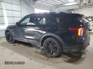 2022 Ford Explorer ST-Line with VIN 1FMSK8KH1NGC15546, listed as a Copart auction lot 84801794 with 37,745 mi miles and Salvage Title. Bid and sale history available at carsss.com. Image 2.