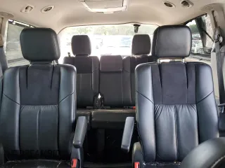 2013 Chrysler Town & Country Limited z VIN 2C4RC1GG1DR802026, wystawiony jako Copart lot #57834355 z przebiegiem 153 709 mil mil oraz Szkoda całkowita • Salvage title. Historia ofert i sprzedaży dostępna na DreamBid. Obrazek 10.