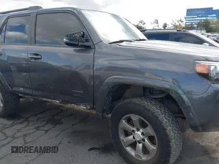 2018 Toyota 4Runner SR5 with VIN JTEBU5JR7J5606564, listed as a IAAI auction lot 41408904 with 149,936 mi miles. Bid and sale history available at carsss.com. Image 18.