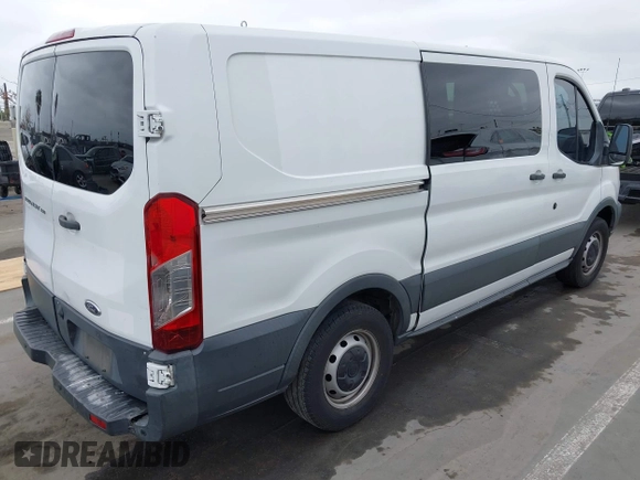 2017 Ford Transit с VIN 1FTYE1YM1HKA17584, выставлен на аукционе IAAI как лот 42282248 с пробегом 188 663 миль миль и . История ставок и продаж доступна на DreamBid. Изображение 4.
