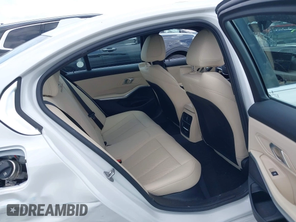 2025 BMW 3 Series 330i with VIN 3MW69CW0XS8F32371, listed as a IAAI auction lot 42630553 with 11,417 mi miles and . Bid and sale history available at DreamBid. Image 8.