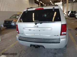 2010 Jeep Grand Cherokee Laredo with VIN 1J4RR4GT9AC106381, listed as a IAAI auction lot 41723268 with 180,008 mi miles. Bid and sale history available at carsss.com. Image 16.