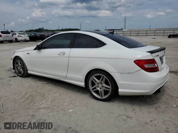 2013 Mercedes-Benz C 250 с VIN WDDGJ4HB9DG062718, выставлен на аукционе Copart как лот 57446365 с пробегом 133 762 миль миль и Списание • Salvage title. История ставок и продаж доступна на DreamBid. Изображение 2.