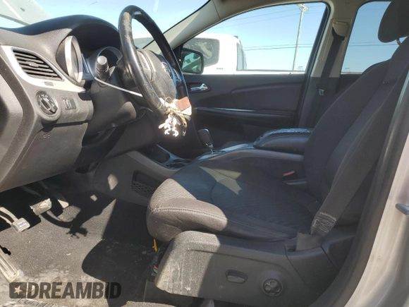 2014 Dodge Journey SXT with VIN 3C4PDCBB4ET124849, listed as a Copart auction lot 48590625 with 196,357 mi miles and Salvage Title. Bid and sale history available at DreamBid. Image 7.