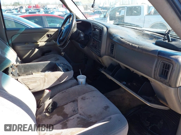 2005 Chevrolet Tahoe Z71 z VIN 1GNEC13T05R265519, wystawiony jako IAAI lot #41680914 z przebiegiem 340 054 mil mil oraz . Historia ofert i sprzedaży dostępna na DreamBid. Obrazek 5.