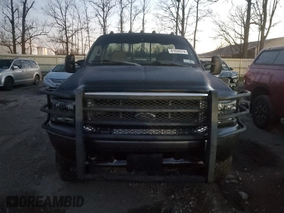 1999 Ford F-350 XL with VIN 1FTSF31L1XEA83209, listed as a Copart auction lot 81034374 with 151,361 mi miles and Salvage Title. Bid and sale history available at DreamBid. Image 5.