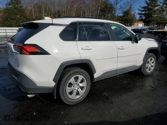 2021 Toyota RAV4 LE with VIN 2T3F1RFV3MC146667, listed as a Copart auction lot 44600015 with 28,069 mi miles and Salvage Title. Bid and sale history available at carsss.com. Image 3.