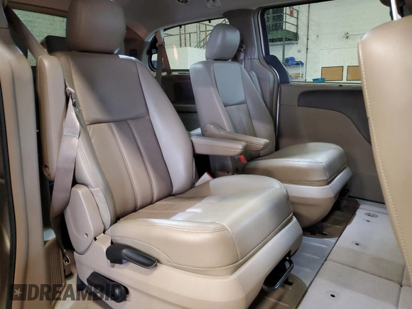 2014 Chrysler Town & Country Touring L z VIN 2C4RC1CG9ER464639, wystawiony jako Copart lot #60849185 z przebiegiem 87 217 mil mil oraz Szkoda całkowita • Salvage title. Historia ofert i sprzedaży dostępna na DreamBid. Obrazek 11.