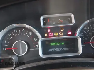 2008 Ford Expedition Max SSV с VIN 1FMFK165X8LA03880, выставлен на аукционе IAAI как лот 42324066 с пробегом 109 473 миль миль и . История ставок и продаж доступна на DreamBid. Изображение 7.