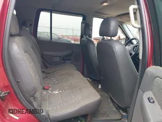 2005 Ford Explorer XLS z VIN 1FMZU62K15UA33727, wystawiony jako IAAI lot #41923293 z przebiegiem 191 698 mil mil oraz . Historia ofert i sprzedaży dostępna na DreamBid. Obrazek 8.