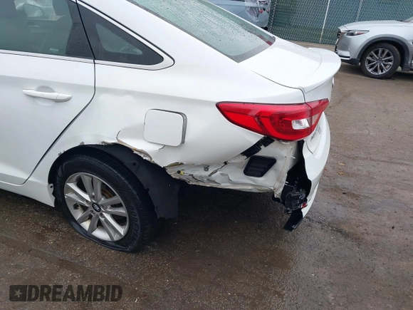2016 Hyundai Sonata SE with VIN 5NPE24AF2GH351953, listed as a IAAI auction lot 41658674 with 126,126 mi miles and . Bid and sale history available at carsss.com. Image 6.