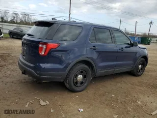 2019 Ford Police Interceptor Utility with VIN 1FM5K8AR2KGA31557, listed as a Copart auction lot 41376395 with 129,717 mi miles and Salvage Title. Bid and sale history available at carsss.com. Image 3.