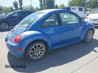 1999 Volkswagen Beetle GLS with VIN 3VWCC21C3XM412801, listed as a IAAI auction lot 42193092 with 239,843 mi miles and . Bid and sale history available at DreamBid. Image 4.