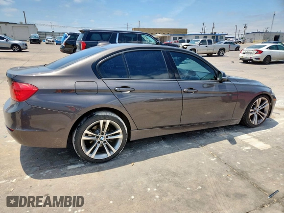 2015 BMW 3 Series 328i with VIN WBA3A5C55FF610865, listed as a Copart auction lot 59675825 with 186,429 mi miles and Salvage title. Bid and sale history available at DreamBid. Image 3.