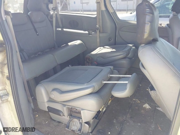 2007 Dodge Grand Caravan SXT with VIN 2D4GP44L37R276990, listed as a IAAI auction lot 41766888 with 200,860 mi miles. Bid and sale history available at carsss.com. Image 8.