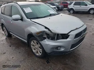 2012 Mitsubishi Outlander SE with VIN JA4AS3AW9CU008138, listed as a IAAI auction lot 41555627 with 119,751 mi miles. Bid and sale history available at carsss.com. Image 6.
