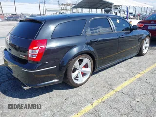 2007 Dodge Magnum SRT-8 with VIN 2D4GV773X7H654618, listed as a IAAI auction lot 41752289 with 103,819 mi miles and . Bid and sale history available at carsss.com. Image 4.