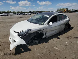 2018 Tesla Model 3 Long Range Battery z VIN 5YJ3E1EA2JF162673, wystawiony jako Copart lot #53495805 z przebiegiem 71 481 mil mil oraz Szkoda całkowita • Salvage title. Historia ofert i sprzedaży dostępna na DreamBid. Obrazek 1.