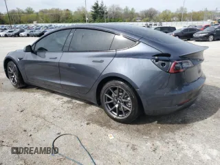 2022 Tesla Model 3 Long Range z VIN 5YJ3E1EB7NF238905, wystawiony jako Copart lot #53362045 z przebiegiem 52 002 mil mil oraz Szkoda całkowita • Salvage title. Historia ofert i sprzedaży dostępna na DreamBid. Obrazek 2.