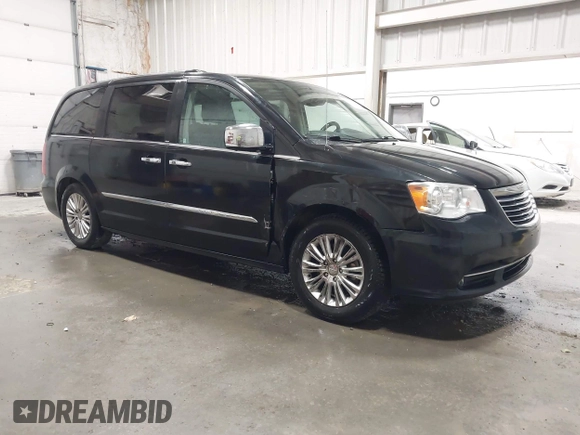 2014 Chrysler Town & Country Limited z VIN 2C4RC1GG0ER112673, wystawiony jako IAAI lot #42487731 z przebiegiem 107 207 mil mil oraz . Historia ofert i sprzedaży dostępna na DreamBid. Obrazek 1.