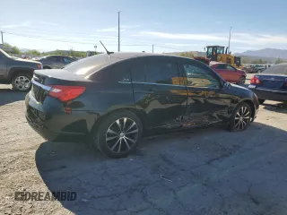 2012 Chrysler 200 Touring z VIN 1C3CCBBG0CN277060, wystawiony jako Copart lot #57295715 z przebiegiem 140 979 mil mil oraz Szkoda całkowita • Salvage title. Historia ofert i sprzedaży dostępna na DreamBid. Obrazek 3.