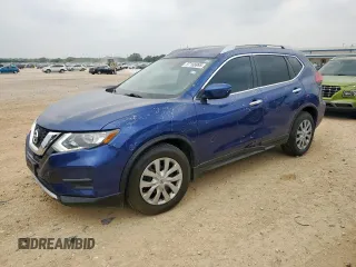 2017 Nissan Rogue SV z VIN KNMAT2MT4HP542121, wystawiony jako Copart lot #57166995 z przebiegiem 83 850 mil mil oraz Czysty tytuł • Clean title. Historia ofert i sprzedaży dostępna na DreamBid. Obrazek 1.