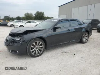 2014 Chrysler 300 with VIN 2C3CCABG1EH378873, listed as a Copart auction lot 88637415 with 173,764 mi miles and Salvage Title. Bid and sale history available at carsss.com. Image 1.