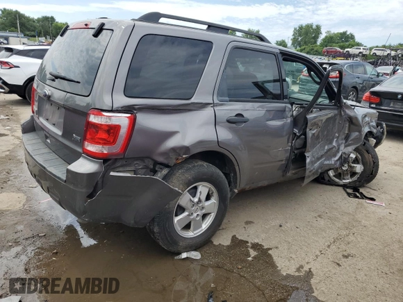 2012 Ford Escape XLT with VIN 1FMCU9DG8CKB42968, listed as a Copart auction lot 61763275 with 233,998 mi miles and Salvage title. Bid and sale history available at DreamBid. Image 3.