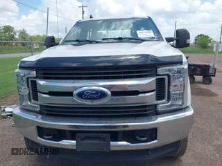 2019 Ford F-250 XL with VIN 1FT7W2BT7KEG38882, listed as a IAAI auction lot 42575702 with Not provided miles and . Bid and sale history available at DreamBid. Image 12.