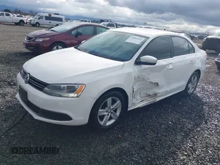 2013 Volkswagen Jetta TDI w/Premium with VIN 3VWLL7AJ2DM425448, listed as a IAAI auction lot 41806552 with 125,043 mi miles and . Bid and sale history available at DreamBid. Image 18.