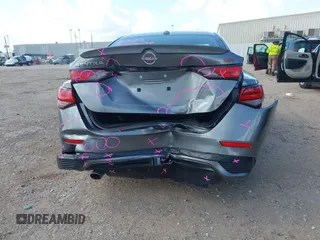 2025 Nissan Sentra SR z VIN 3N1AB8DV6SY307980, wystawiony jako IAAI lot #42548422 z przebiegiem 5 164 mil mil oraz . Historia ofert i sprzedaży dostępna na DreamBid. Obrazek 16.