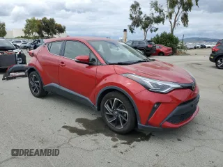 2021 Toyota C-HR LE z VIN JTNKHMBX2M1104830, wystawiony jako Copart lot #54757285 z przebiegiem 142 356 mil mil oraz Szkody całkowita. Historia ofert i sprzedaży dostępna na DreamBid. Obrazek 4.