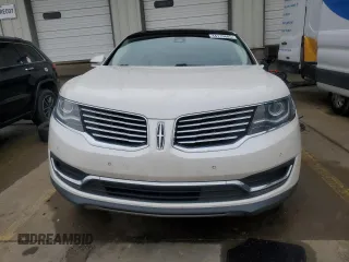 2017 Lincoln MKX Reserve z VIN 2LMPJ6LR0HBL18784, wystawiony jako Copart lot #44115605 z przebiegiem 111 571 mil mil oraz Szkody całkowita. Historia ofert i sprzedaży dostępna na DreamBid. Obrazek 5.