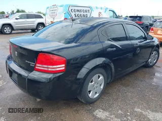 2010 Dodge Avenger SXT z VIN 1B3CC4FB7AN124485, wystawiony jako IAAI lot #42455131 z przebiegiem 241 003 mil mil oraz . Historia ofert i sprzedaży dostępna na DreamBid. Obrazek 4.