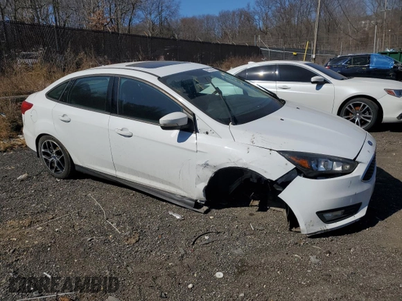 2017 Ford Focus SEL with VIN 1FADP3H22HL331523, listed as a Copart auction lot 46322445 with 37,214 mi miles and Salvage Title. Bid and sale history available at carsss.com. Image 4.
